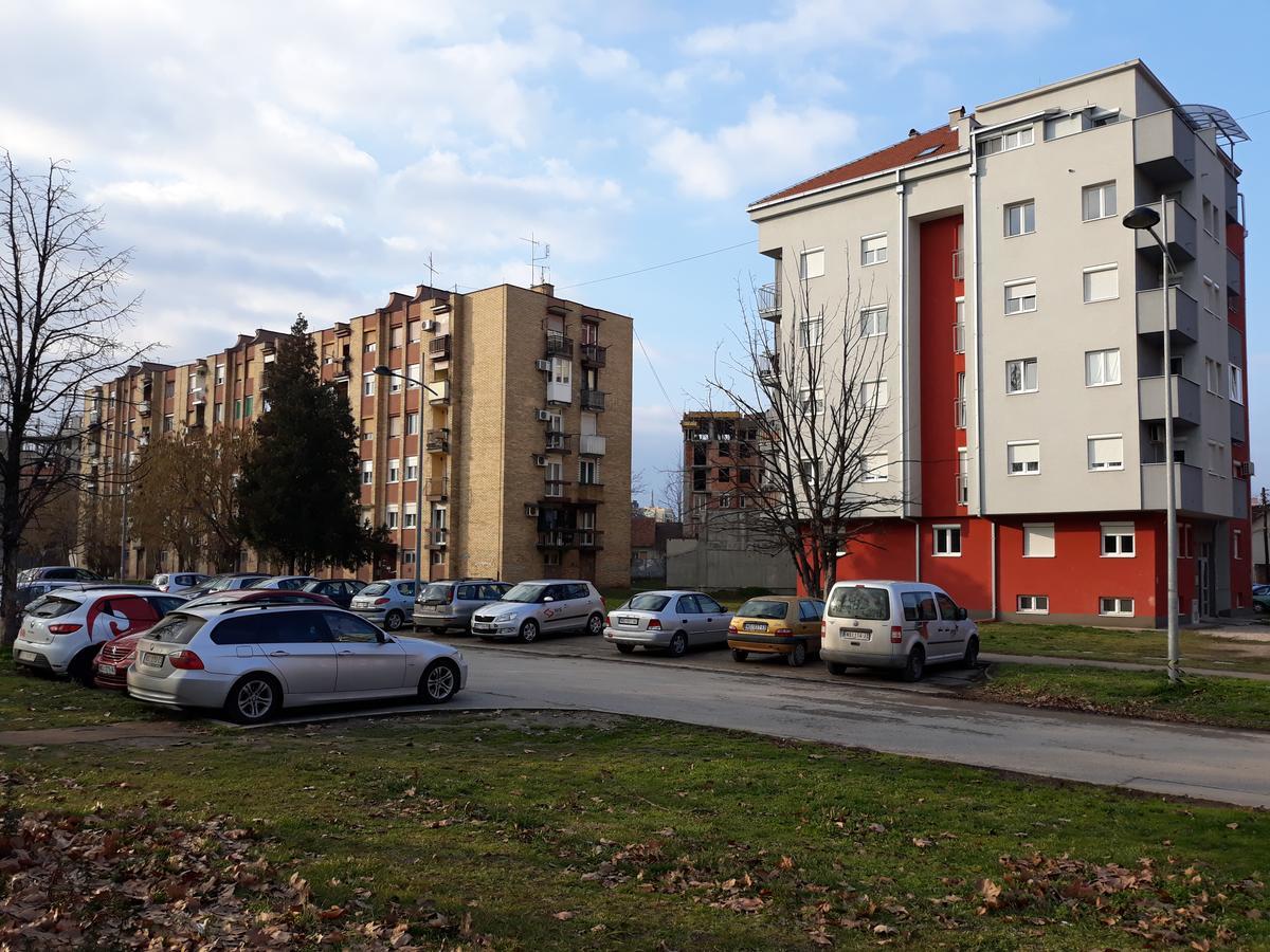 Apartment Azzuro Novi Sad Exterior photo